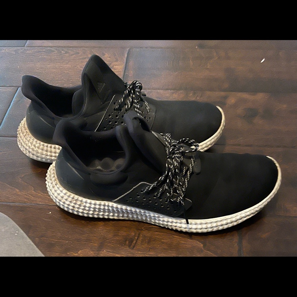 Adidas cross trainer/tennis shoes